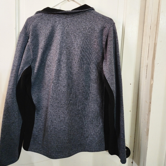 🤴👕 NHL Blackhawks Zip-Up Jacket in size Men's Medium - Picture 8 of 11